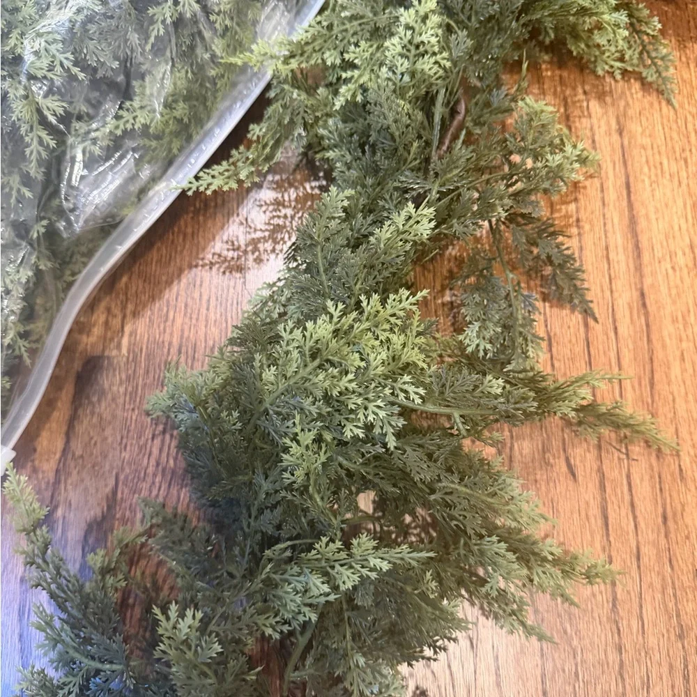 Green Holiday Garland